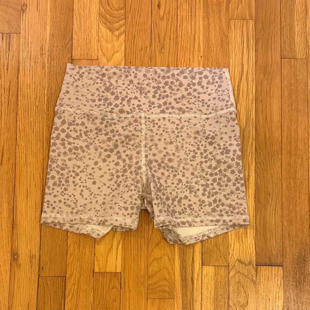 Fleo Women's Tan and Brown True High Contour Shorts